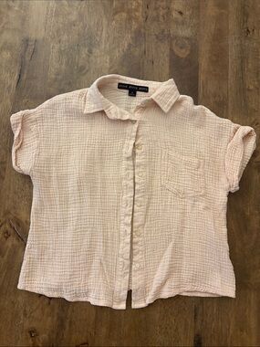 Hyfve 100% cotton Relaxed Short-Sleeve Button-Down in Pale Pink